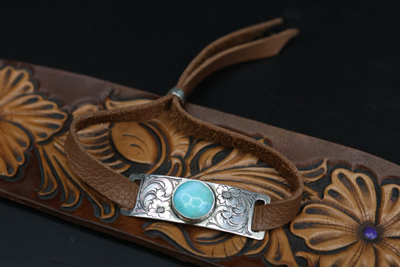 Sliding concho bracelet