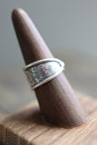 Cigar band with smooth border