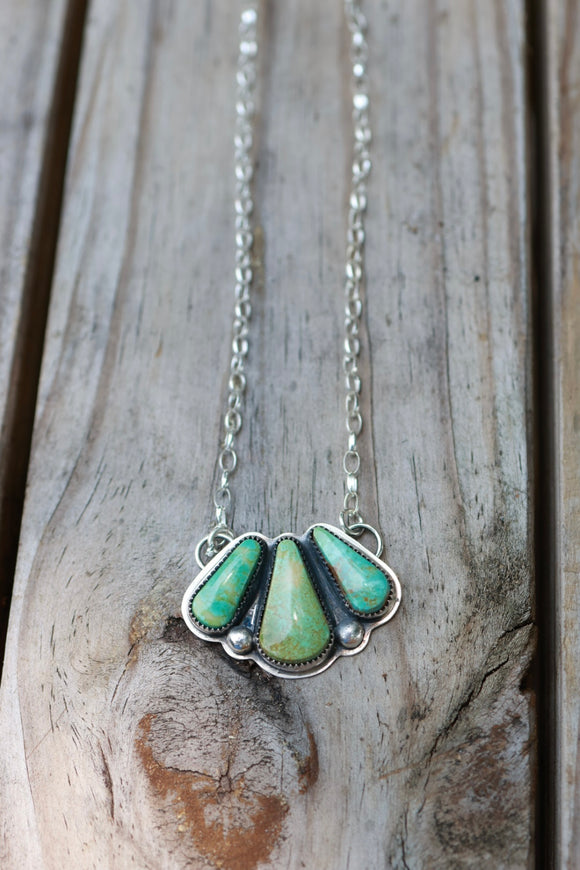 3 stone turquoise necklace