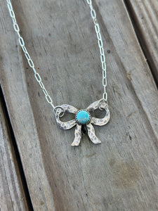 Hammered Bow necklace