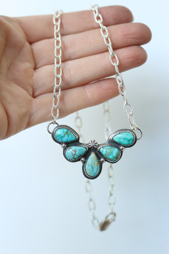 Sierra Bella V cluster necklace