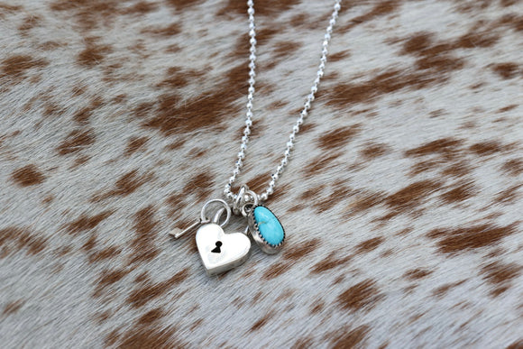 Heart lock & key necklace