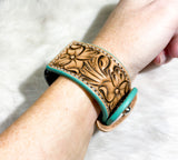 Floral watch band with turquoise edges